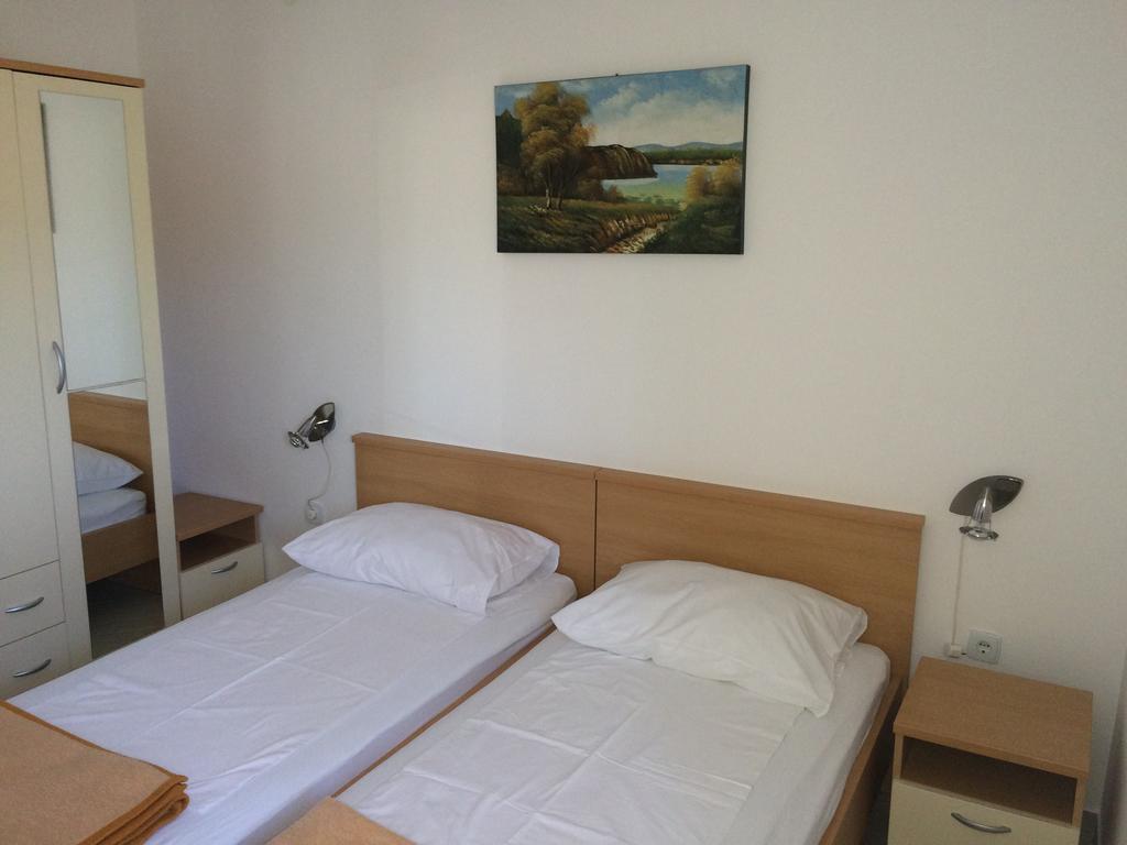Apartment Kolundzic Novi Vinodolski Exterior foto