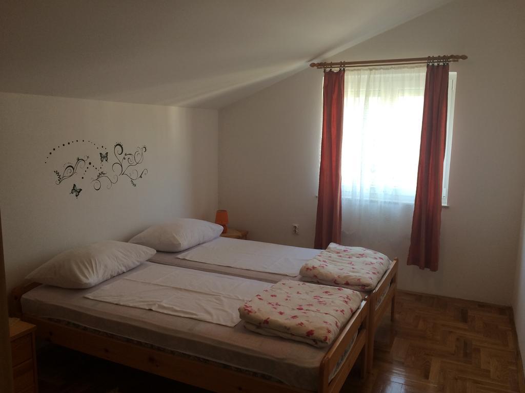 Apartment Kolundzic Novi Vinodolski Quarto foto